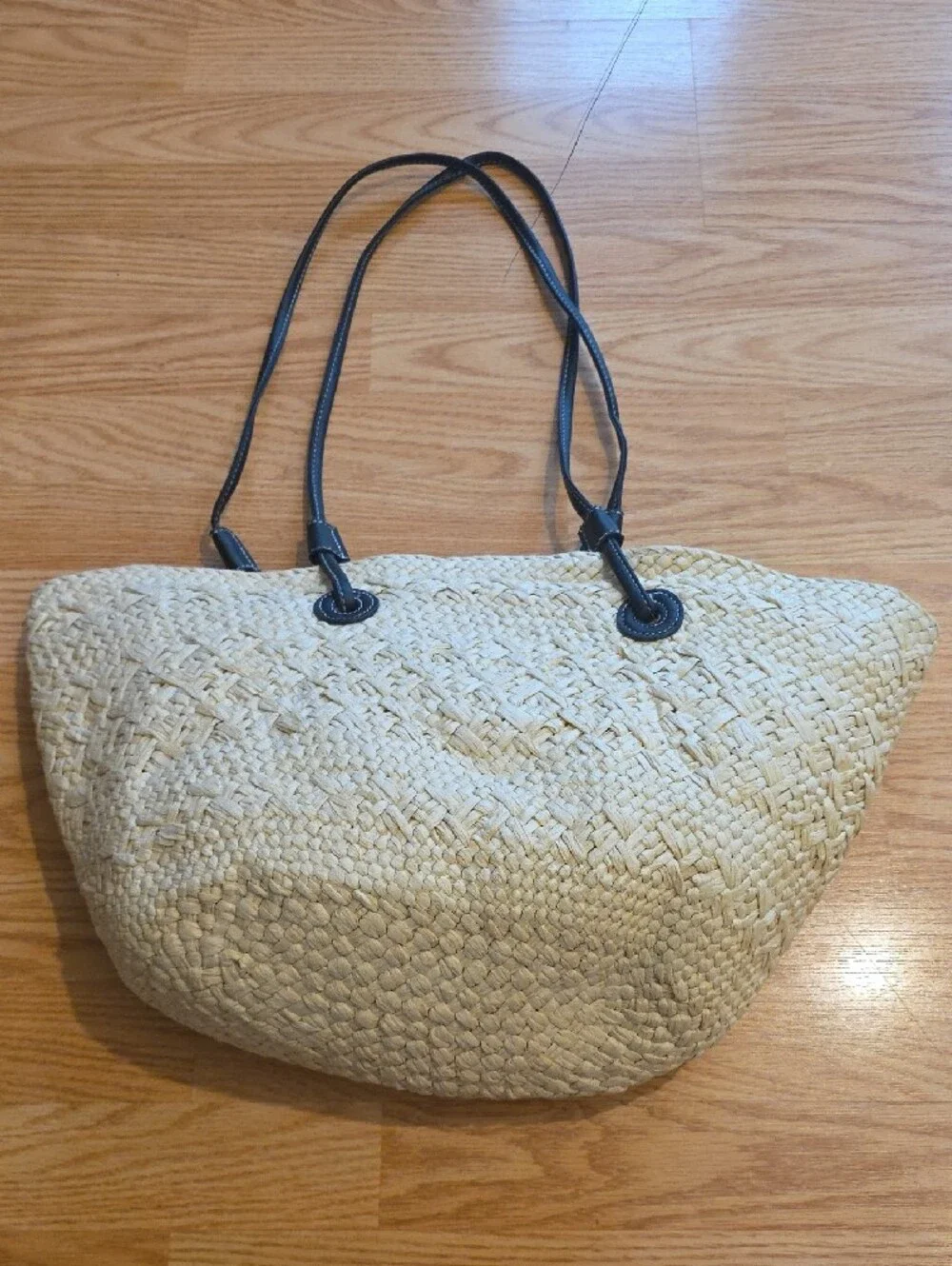 N/A spacious woven